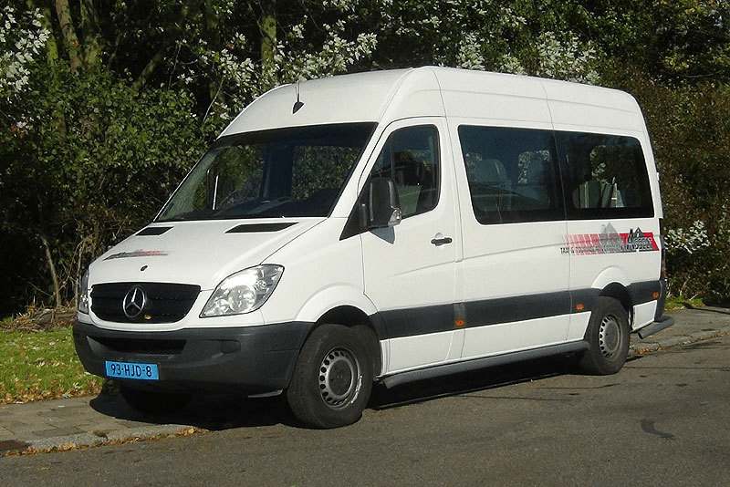 Minibus van Asselt
