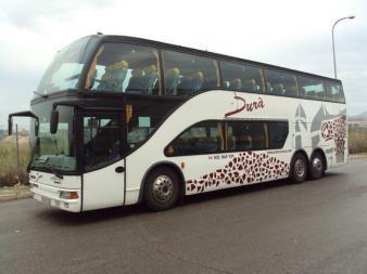 Allgemeiner Blick auf Reisebus von Dura Autocars in Barcelona 