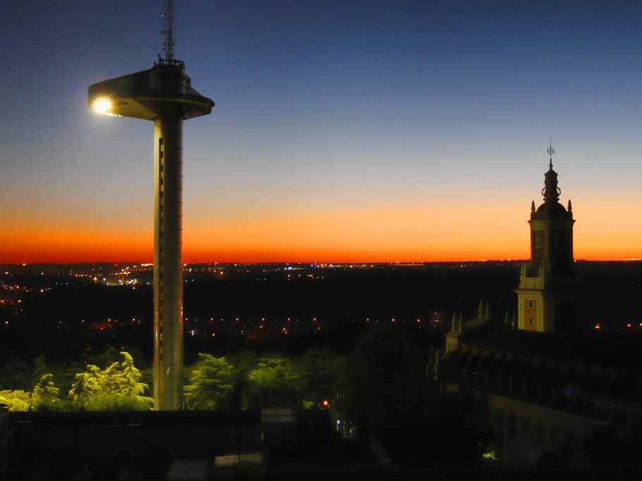 Panoramischer Abendblick vom Turm der Moncloa in Madrid 