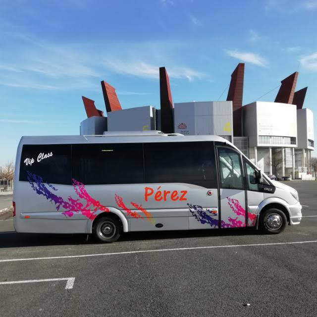Alquila un 21 asiento Midibus (Mercedes Spica 2017) de Autocares Hijos de Pérez en San Vicente de Arana  