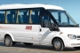 Lloga un 16 seients Minibus  (. Bus pequeño con los servicios básicos  2013) a AUTOCARES IZARO S.A. a Barcelona 