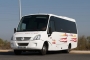 Alquila un 26 asiento Midibus (IVECO Autocar algo más pequeño que el estándar 2012) de Autocares Rico S.A. en San Fernando 