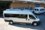 Alquila un 16 asiento Microbus (Peugeot Boxer 2011) de AUTOBUSES PIN en SANTOÑA