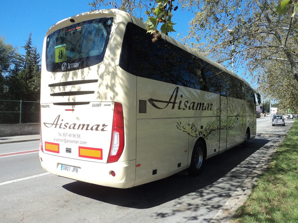 Lloga un 56 seients Executive  Coach (VSF IRIZAR   I6  2018) a AUTOCARES AISAMAR S.L. a BARCELONA 