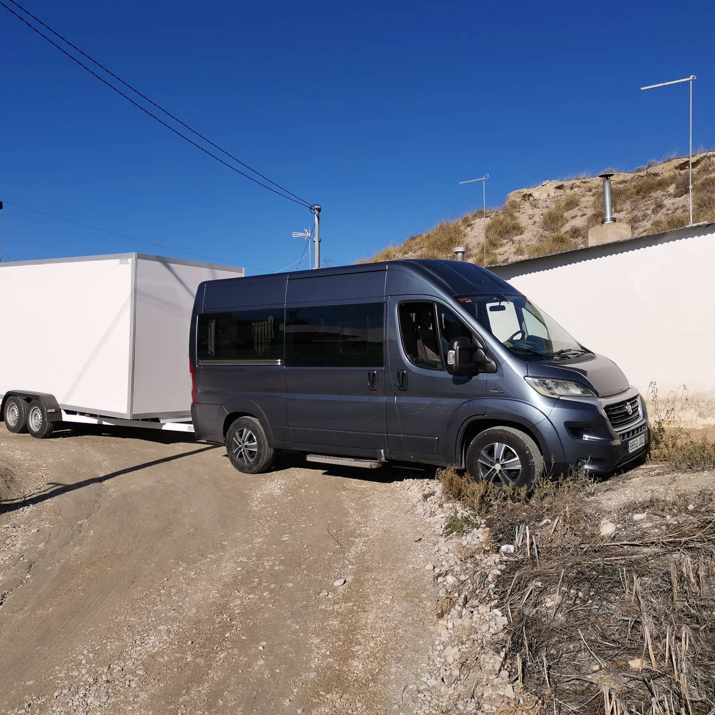 Hire a 16 seater Microbus (RENAULT MASTER SYDNEY 2015) from AUTOCHOFER DEL MEDITERRANEO, S.L. in SAN JAVIER 