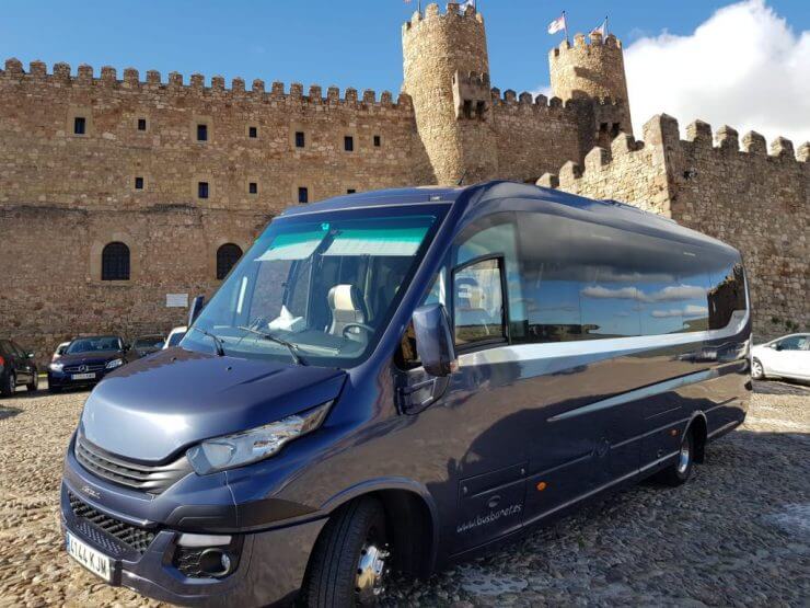 Hire a 24 seater Microbus (IVECO A-70C18 2018) from Bus Banet in Madrid 