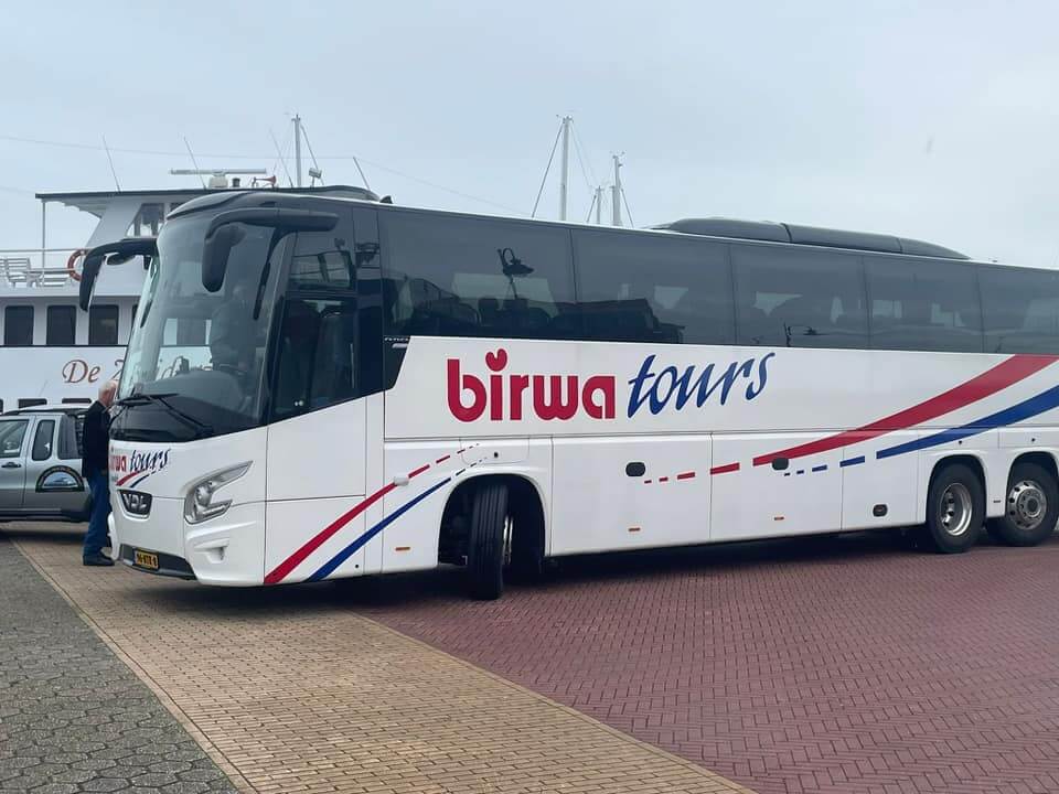 Huur een Executive  Coach (VDL Futura 2018) met 54 stoelen van Birwa Tours uit Damwald 