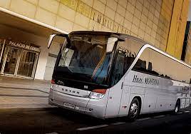 Mieten Sie einen 34 Sitzer Standard Coach ( Autocar estándar con los servicios básicos  2007) von Hnos Montoya in Madrid 