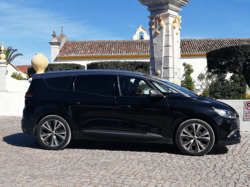 Rent a 6 seater Microbus (. . 2019) from ROUTINEMOMENTS UNIPESSOAL LDA from São Domingos de Rana 