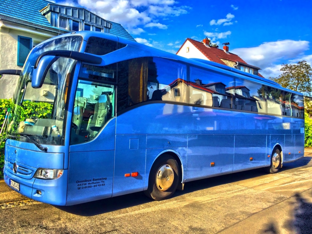 Autobus von Omnibus Samstag