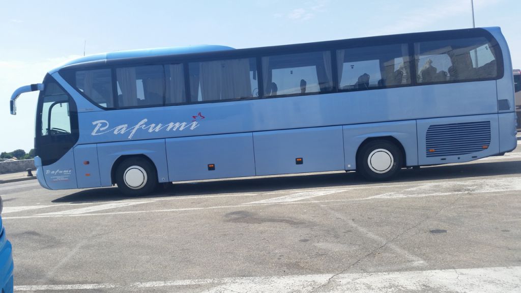 Bus von Pafumi Reisen in Düsseldorf
