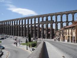 Vista general Acueducto de Segovia en Segovia