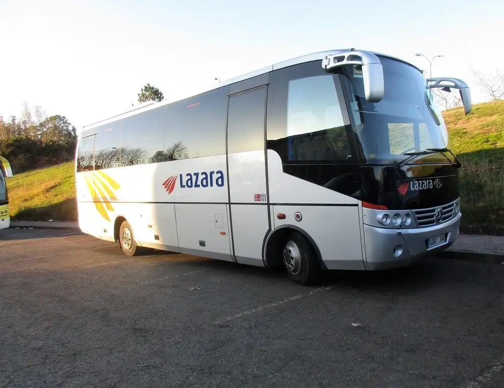 Lázara Autocares 27