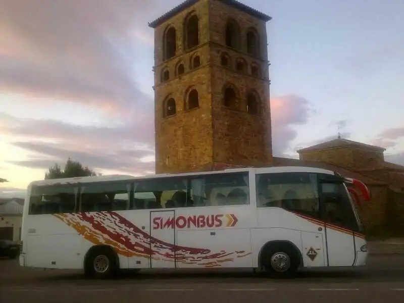 Simonbus 46
