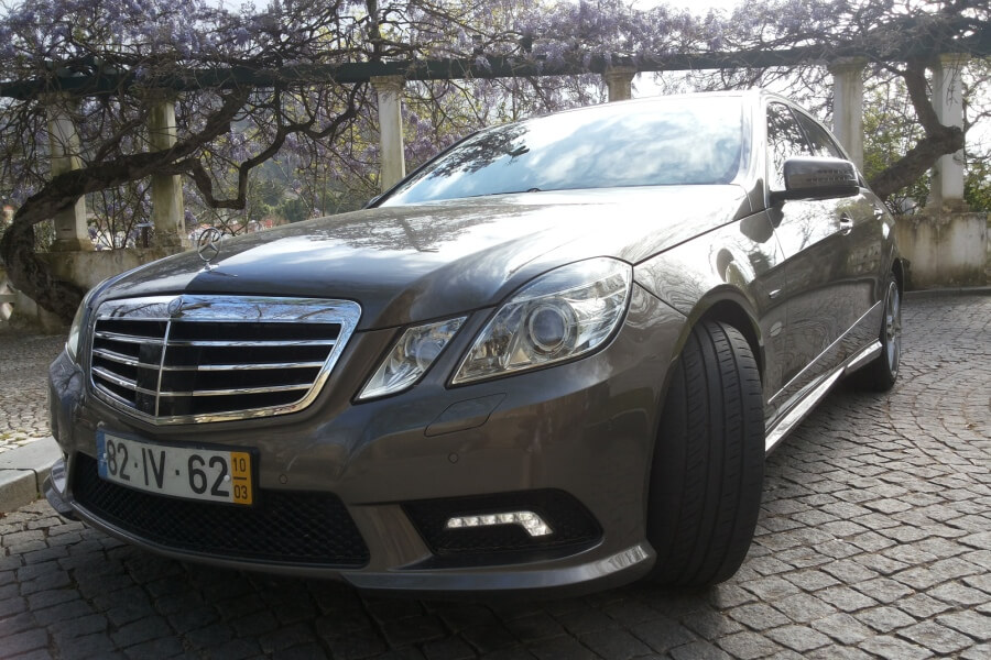 Hire a 5 seater Car with driver (Mercedes E Elegance 2012) from AUTENTOTURISMO, Lda in VALE CÔVO 