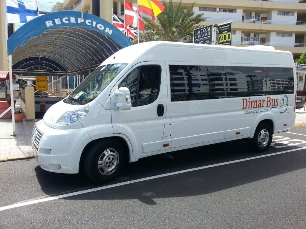 Hire a 16 seater Minibus  (Renault Master 2016) from DIMAR  BUS  S.L.U. in Telde 