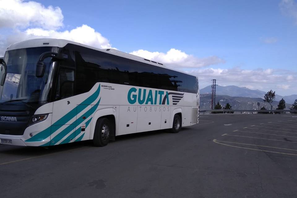 Hire a 40 seater Standard Coach (mercedes . 2017) from Autobuses Guaita in Turís