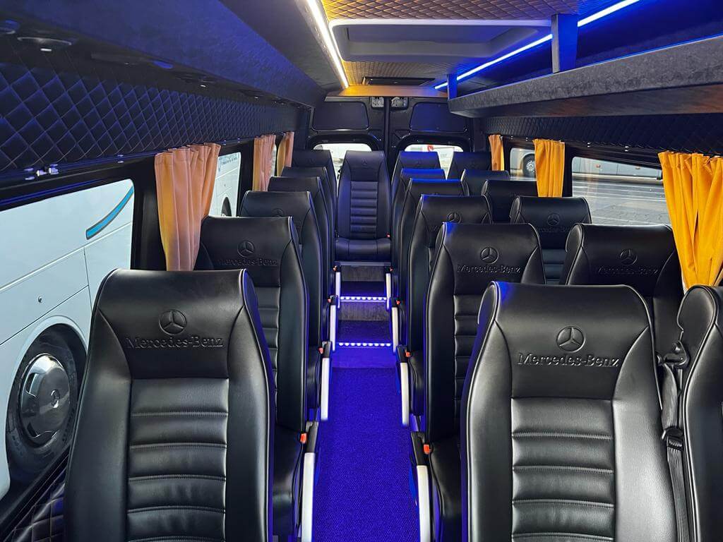 Rent a 20 seater Minibus  (MERCEDES SPRINTER 2023) from SANCHINI TRAVEL di SANCHINI MARIO from Roma 