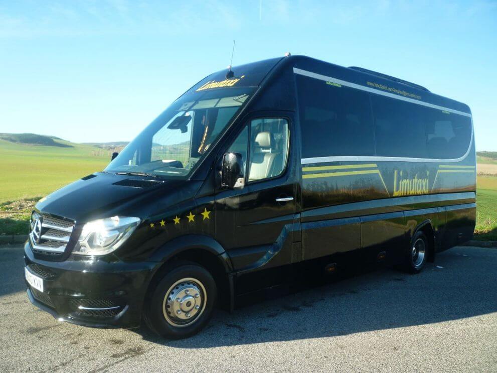 Alquile un Minivan de 7 plazas , , 2009) de LIMUTAXI SL de BERIAIN