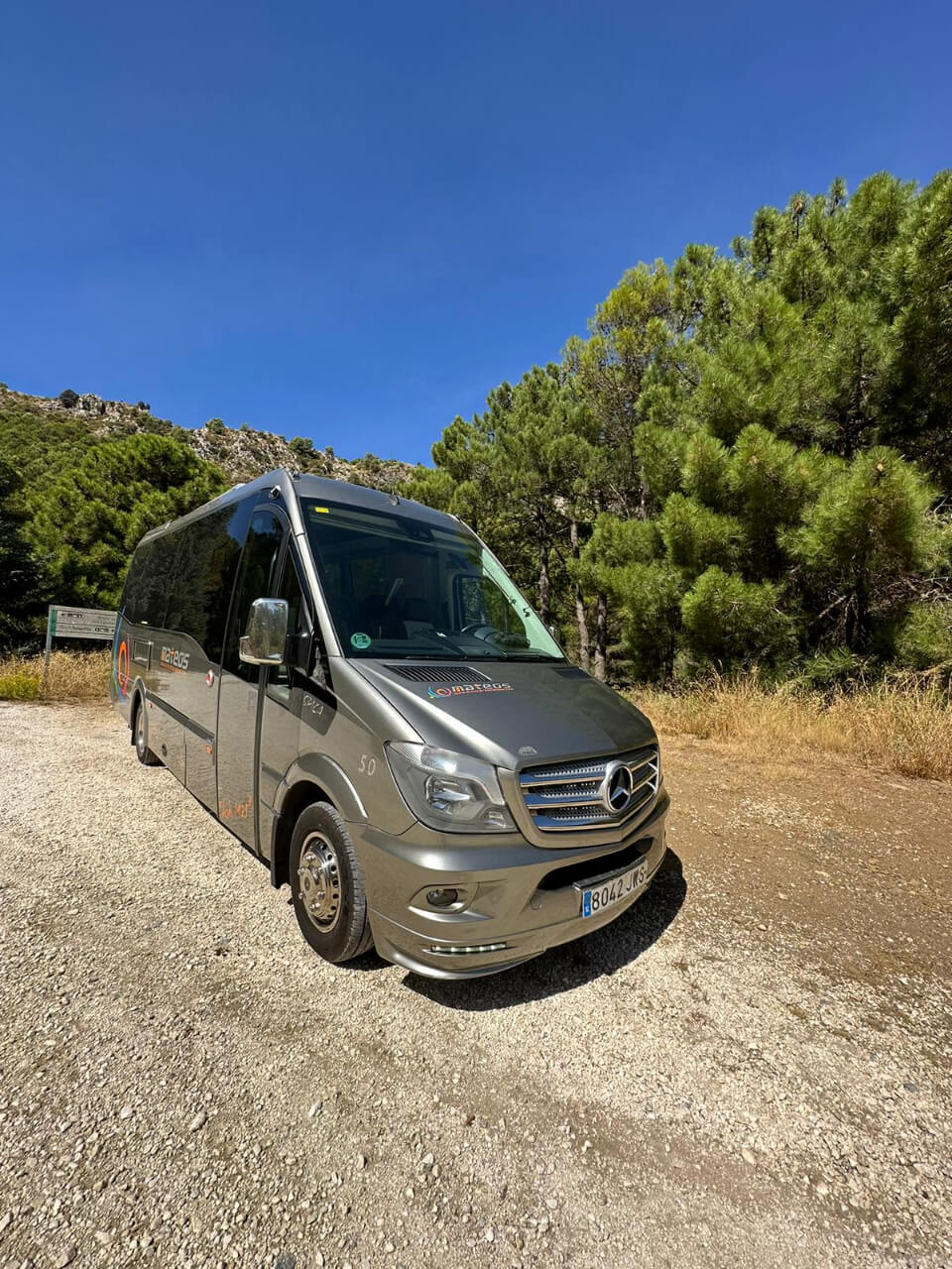 Hire a 28 seater Midibus (Iveco Daily. Ferqui Sunrise 2014) from AUTOCARES MATEOS in Málaga