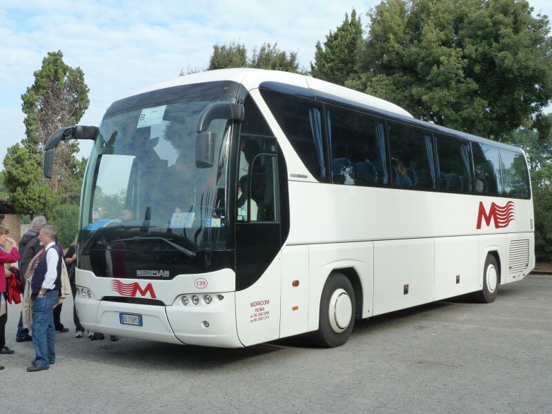 Hire a 62 seater Executive  Coach (Iveco Magelis Hdh 2013) from MORICONIBUS in ROMA 