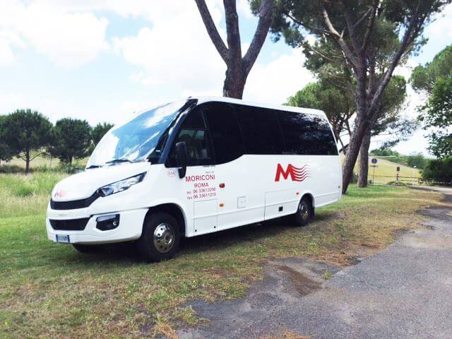 Hire a 28 seater Midibus (Iveco Wing 2016) from MORICONIBUS in ROMA 