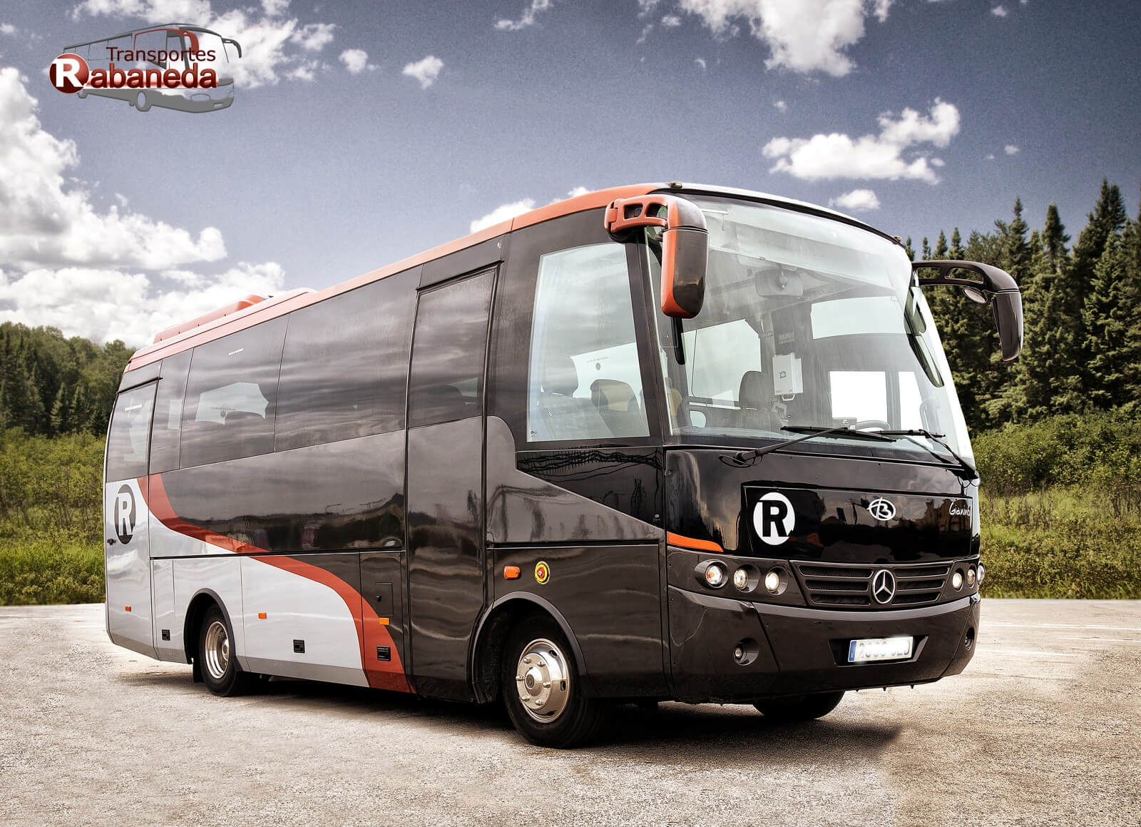 Hire a 30 seater Minibus (MERCEDES BEULAS 2008) from Transportes Rabaneda Ruiz in ALORA