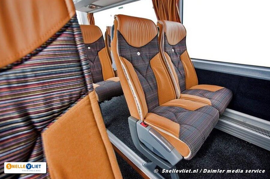 Huur een Minibus  (Mercedes Benz Travel  2013) met 19 stoelen van SnelleVliet Touringcars BV uit Alblasserdam 