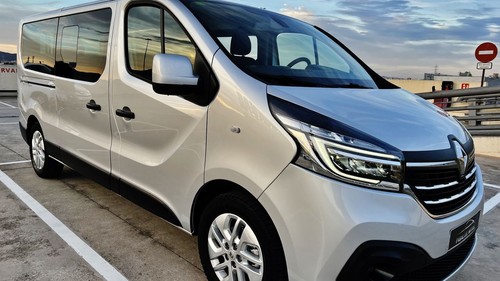 Rent a 8 seater Minivan (renault trafic 2012) from Yourtransfer.it from Roma 