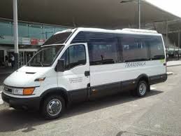 Mieten Sie einen 30 Sitzer Midibus (Man Mago 2005) von Transbuca in Barcelona 