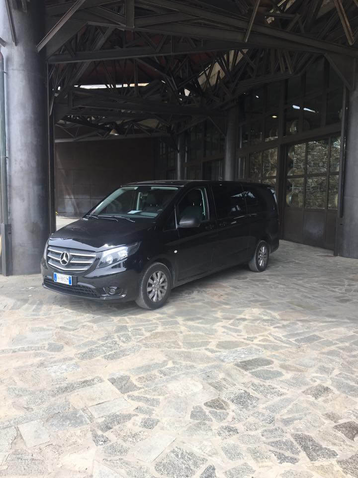 Hire a 8 seater Microbus (Mercedes - Benz Vito 2019) from Tuscany Taste Tour in Cecina 