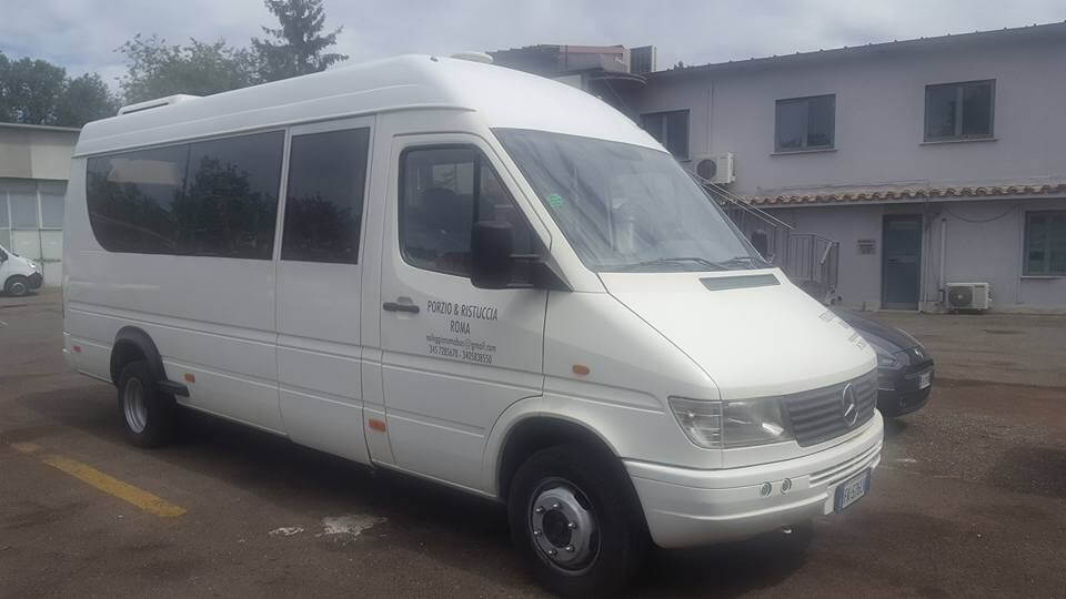 Rent a 17 seater Minibus  (ford tr 2018) from Yourtransfer.it from Roma 
